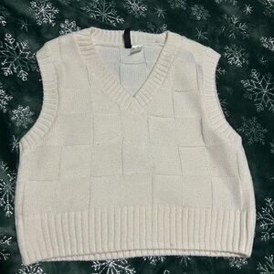 H&M Women's V-Neck Sweater Vest - Cream/white